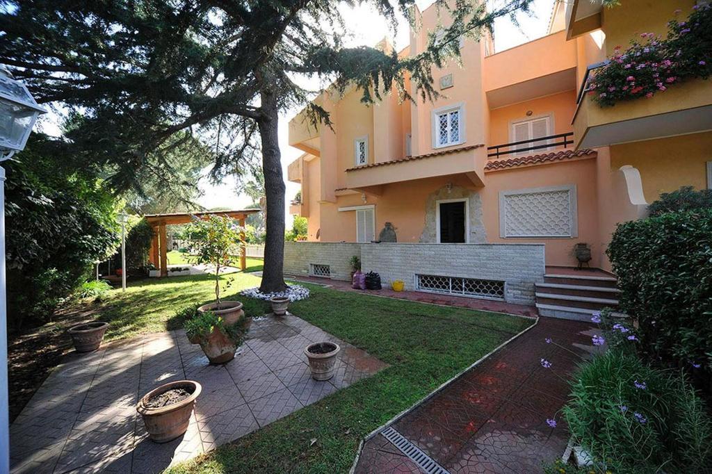 Villa Axa Casal Palocco Buitenkant foto